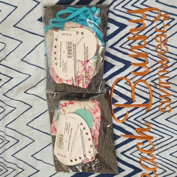 Beach Bunny NWT Damascus Sea Lg Tri Top Lg Skimpy Bottom Both Reversable - Picture 10 of 12